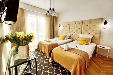 Фото номера Двухместный номер с 1 кроватью Курортные отели Rezydencja Pod Tężnią &amp; Spa г. Иновроцлав 2