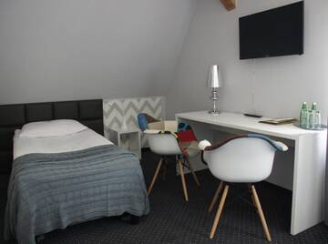 Фото номера Трехместный номер «Комфорт» Отель Hotel Park г. Иновроцлав 5